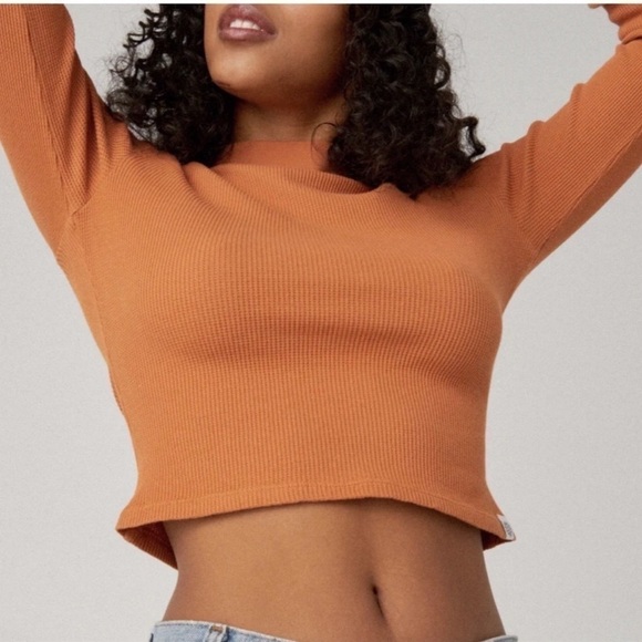 DAYDREAMER Cognac Mock Neck Thermal - Picture 1 of 13